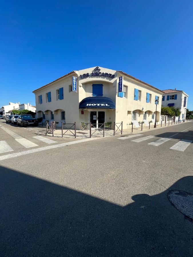 Hotel Les Arcades Saintes-Maries-de-la-Mer Exterior photo